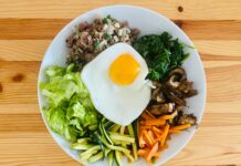 “내 몸을 위한 식단, 작은 변화가 건강을 불러온다” egg on white ceramic plate